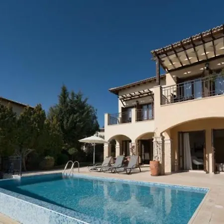 Cyprus Villa Minutes From The Beach, Paphos Villa 1154 *