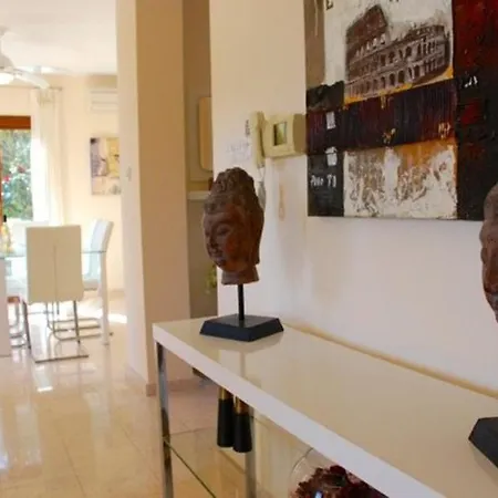 Cyprus Villa Minutes From The Beach, Paphos Villa 1154