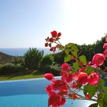 Cyprus Villa Minutes From The Beach, Paphos Villa 1154 Villa Kouklia