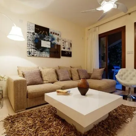 Cyprus Villa Minutes From The Beach, Paphos Villa 1154 Villa *