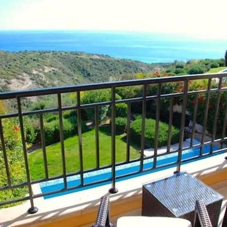 Cyprus Villa Minutes From The Beach, Paphos Villa 1154 *