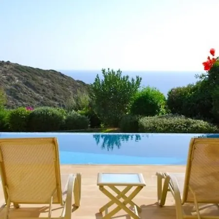 Βίλα Cyprus Villa Minutes From The Beach, Paphos Villa 1154
