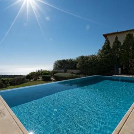 Cyprus Villa Minutes From The Beach, Paphos Villa 1154
